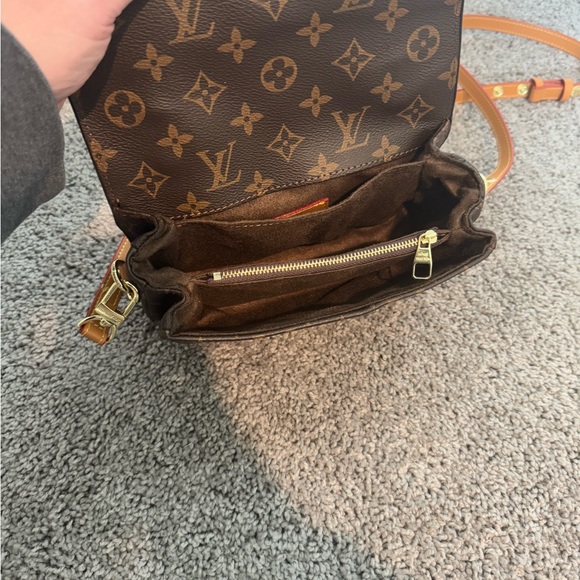 Brown small handbag - Picture 6 of 6